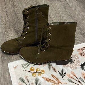 BAMBOO Dark Green Lace-Up Boots